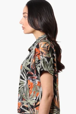 Beecher Brook Leaf Pattern Cropped Short Sleeve Blouse - Black
