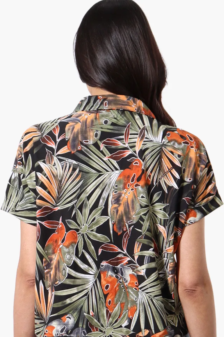 Beecher Brook Leaf Pattern Cropped Short Sleeve Blouse - Black
