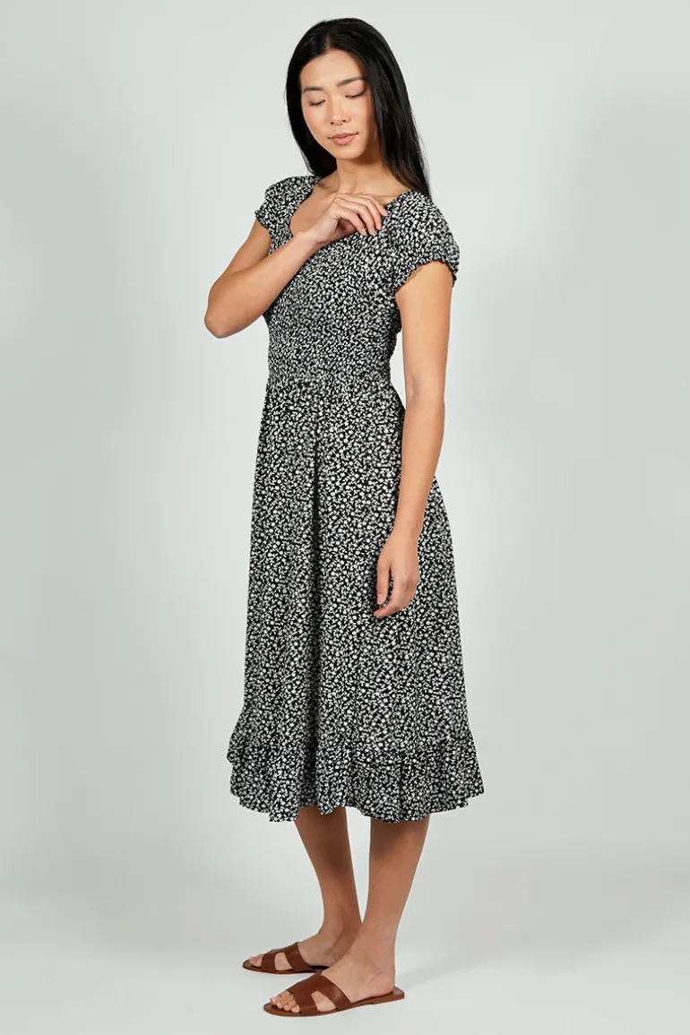 Beechers Brook Floral Short Sleeve Tiered Midi Dress - Black