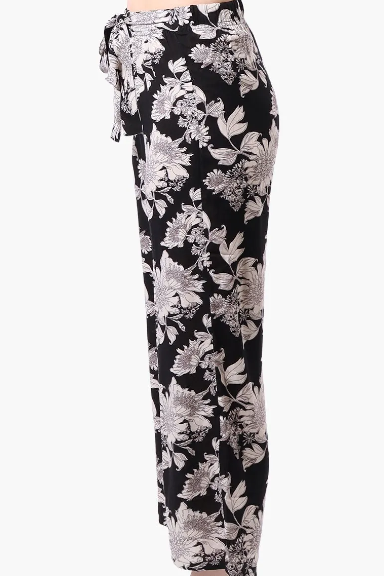 Beechers Brook Floral Tie Waist Cropped Pants - Black