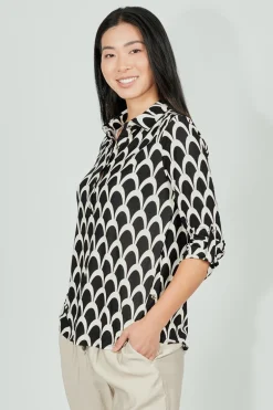 Beechers Brook Patterned Button Down Roll Up Sleeve Blouse - Black