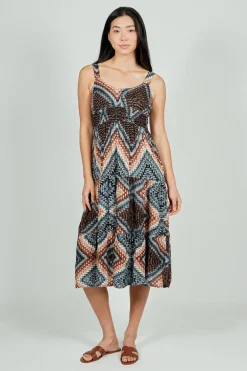 Limite Geometric Print Smocked Waist Maxi Dress - Black