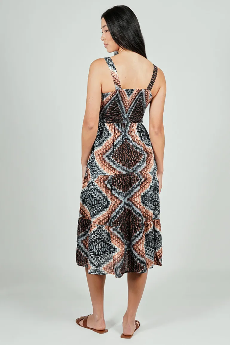 Limite Geometric Print Smocked Waist Maxi Dress - Black